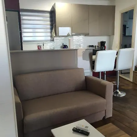 アパート Sea La Vie カルパトス